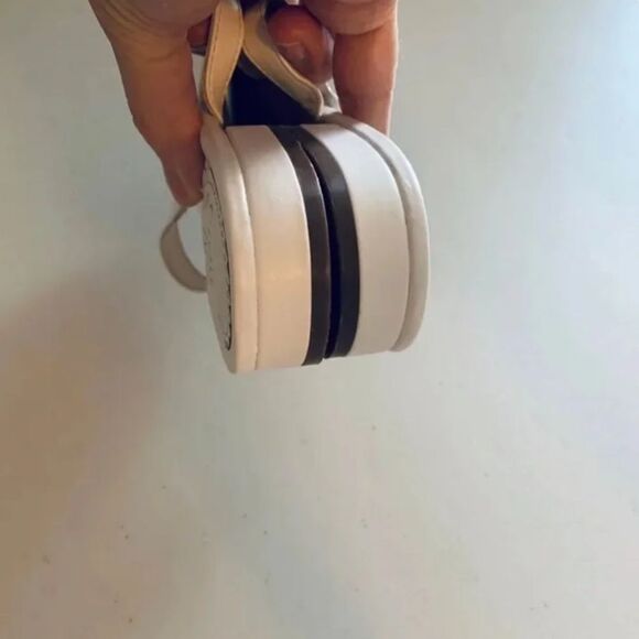 Crown and Ivy Sandals - Picture 11 of 11